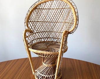Vintage Wicker Peacock Chair, Boho Plant Stand, Vintage Wicker Fan Chair, Mini Peacock, 70s Doll Chair