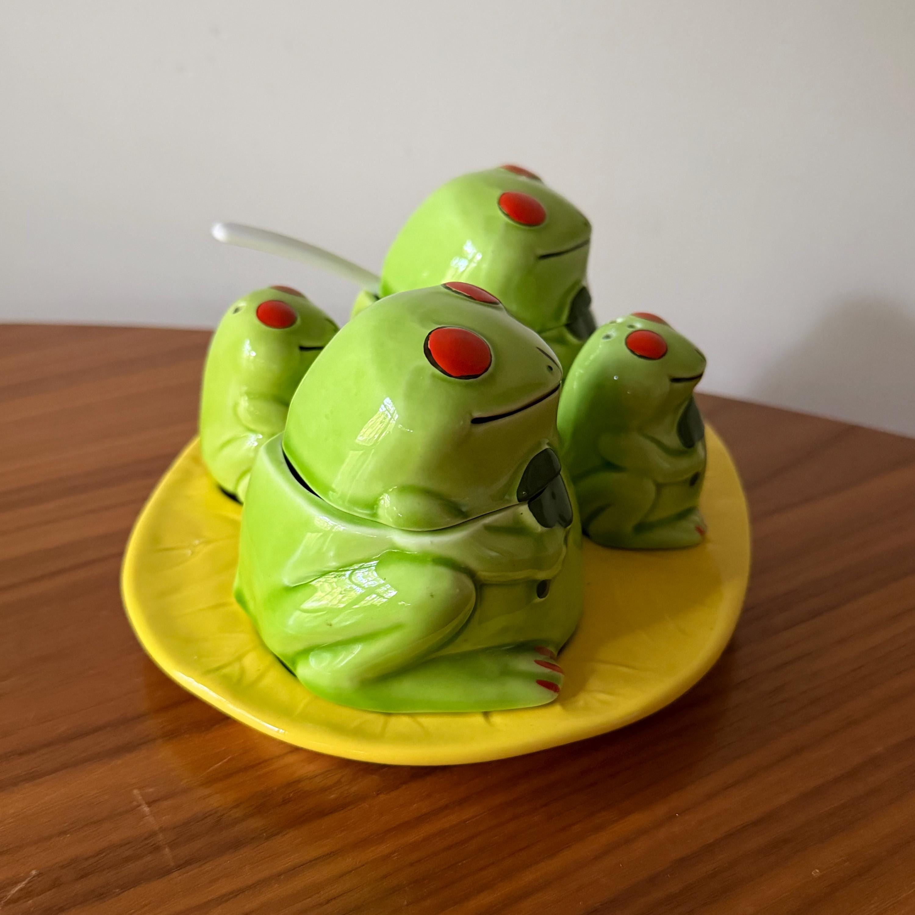 RARE Frog Kitchen Set, Frogs, Salt and Pepper Shakers, Sugar and