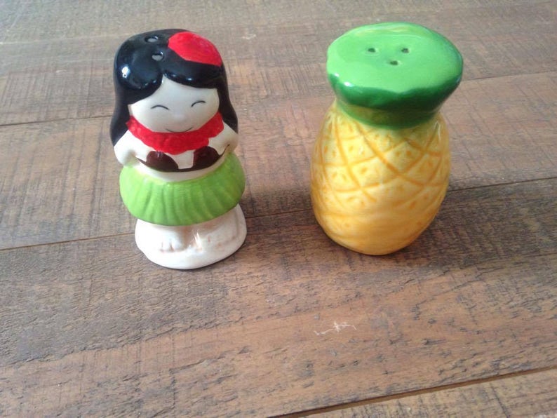 Hula Girl and Pineapple Salt and Pepper Shakers Aloha Tropical Salt and Pepper Shakers Fruit Salt and Pepper Shakers Hawaii