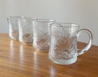 Vintage Arcoroc France Canterbury Crocus Flowers and Leaves Crystal Mugs, Set of Four, Classic Glass Coffee Mugs, Arcoroc France