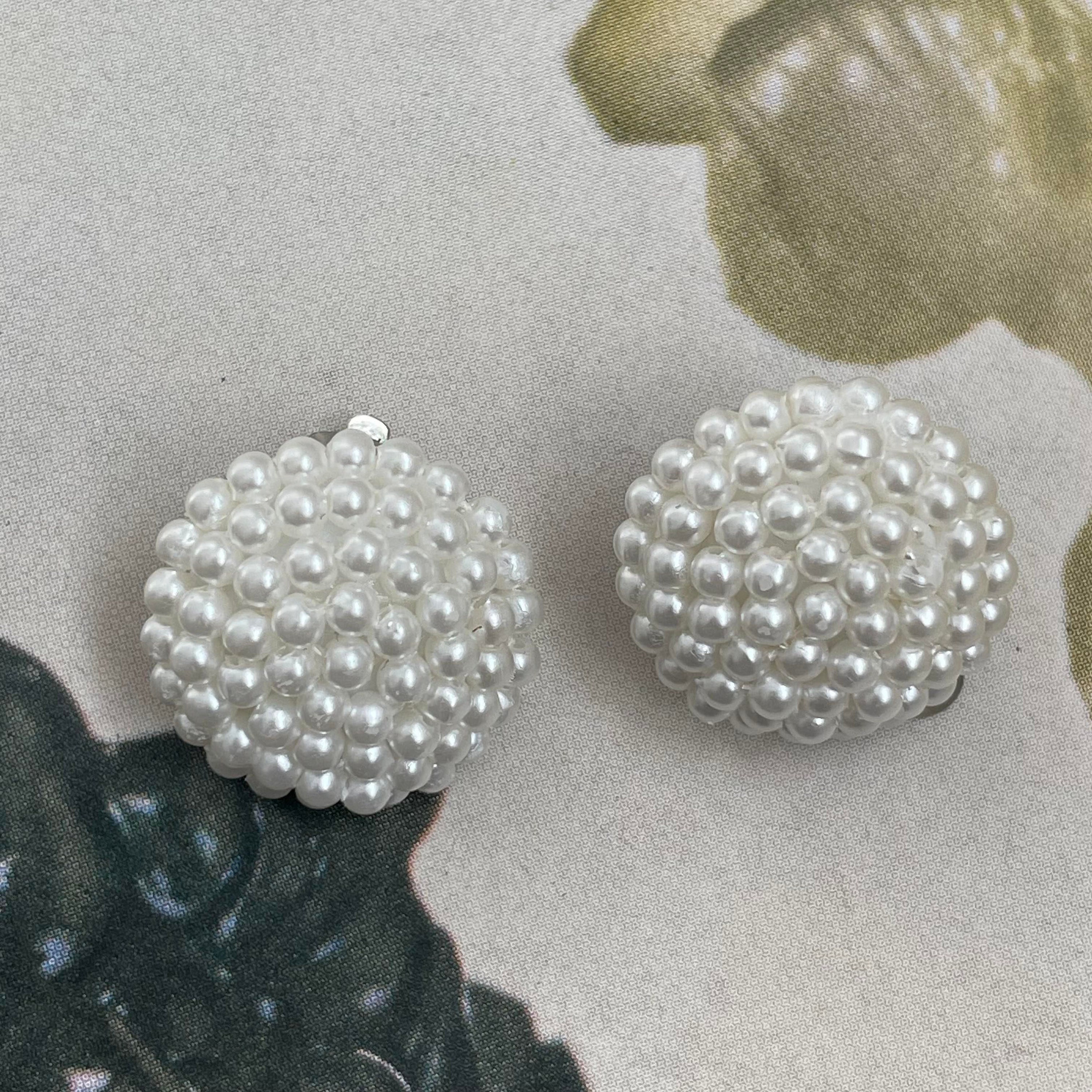 Faux Pearl Cluster Clip on Earrings Vintage Earrings Vintage Pearl