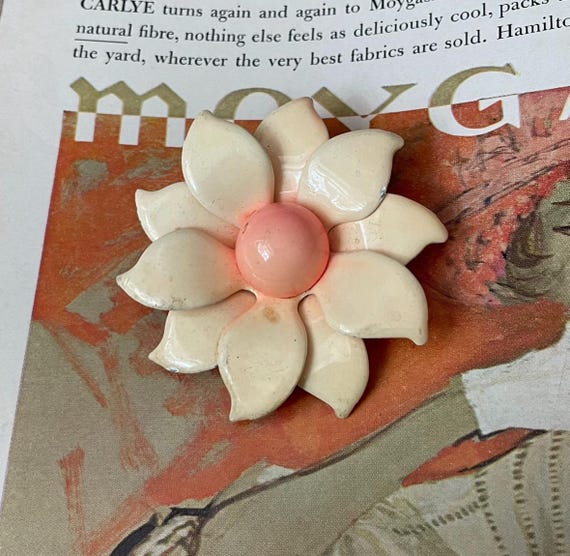 1950's Enameled Flower Brooch, Peach Flower, Rhinestone Flower, Metal Flower, Floral Brooch, Flower Pin, Vintage Flower Pin
