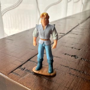 Pocahontas Polly Pocket Set Replacement Figure: John Smith, 1990s, Miniature Play Set Toy and Shell Necklace, Walt Disney, Pocahontas