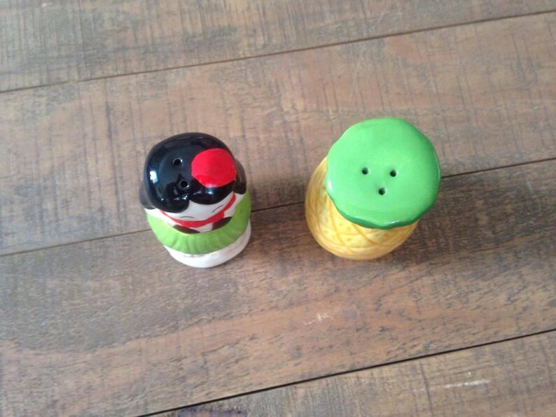 Hula Girl and Pineapple Salt and Pepper Shakers Aloha Tropical Salt and Pepper Shakers Fruit Salt and Pepper Shakers Hawaii