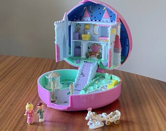 1992 Starlight Castle Polly Pocket Compact, Pink Polly Pocket, Polly,  Purple Heart, Pink Compact, Bluebird, England, Polly Pocket Compact