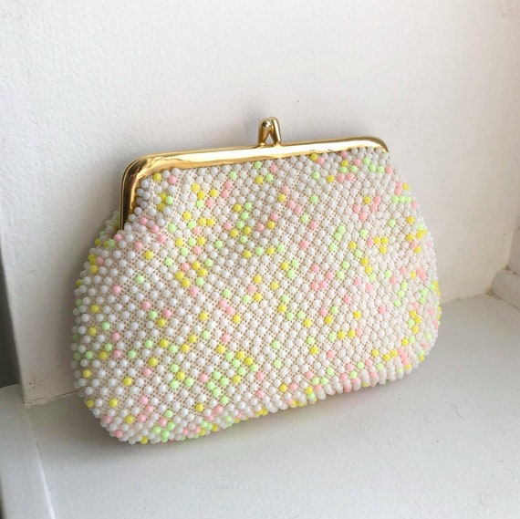 Vintage button. Beaded Pocket purse