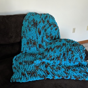 Chunky Knit Throw Blanket, Handmade Big Knit Blanket, Boho Style Large Knit Blanket Gift For Her, Hand Knit Cozy Chunky Throw Blanket