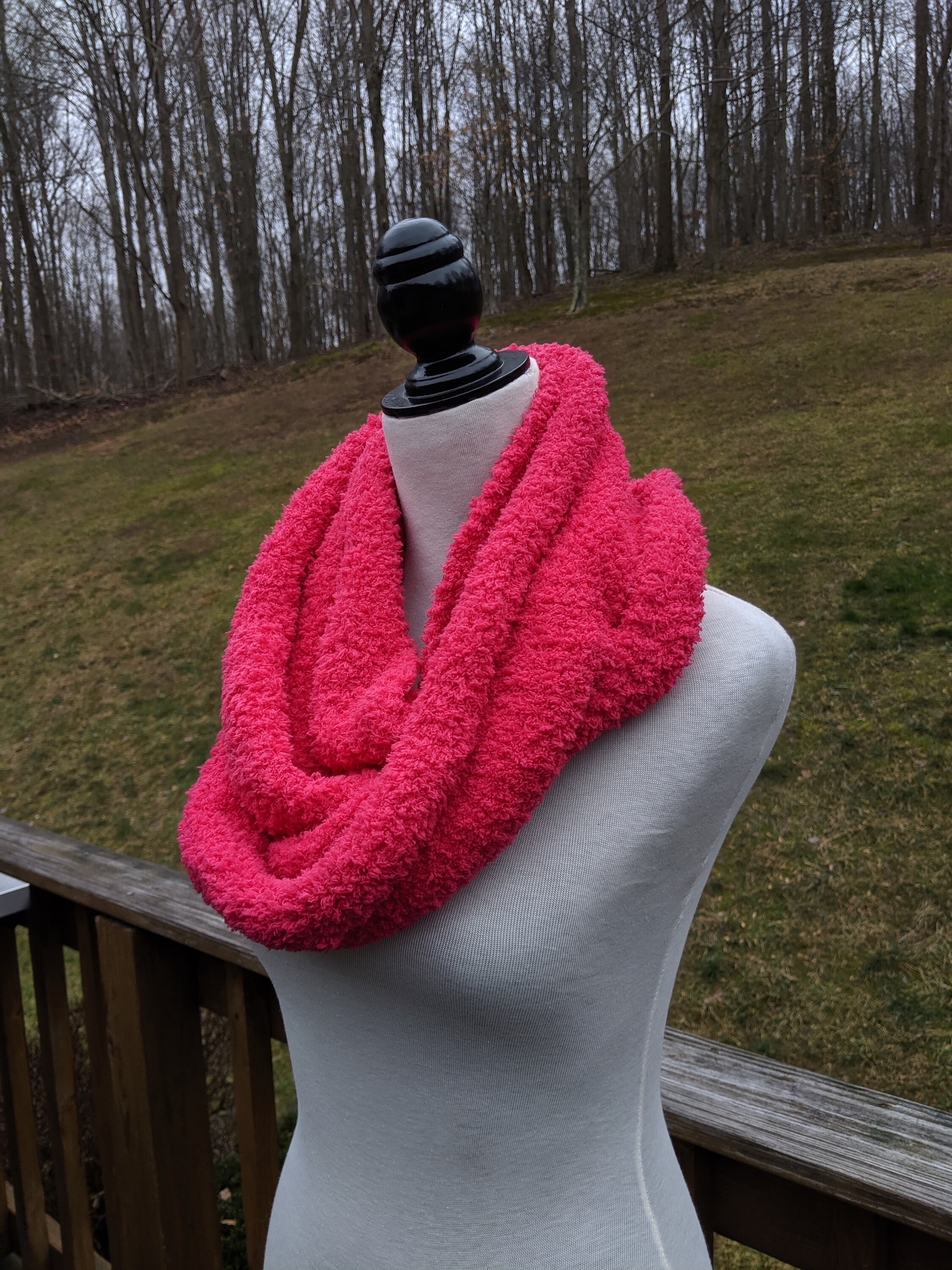 Chunky Knit Infinity Scarf for Women. Fuzzy Infinity Scarf Gift for Her ...