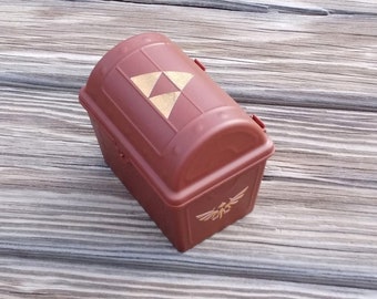 Legend of Zelda inspired brown treasure chest trinket / jewelry box featuring triforce symbol