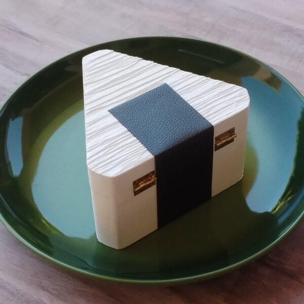 Onigiri - Triangle Rice Ball - inspired Trinket / Jewelry Box