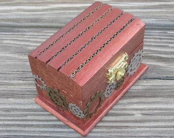 Steampunk trinket / jewelry / engagement ring box