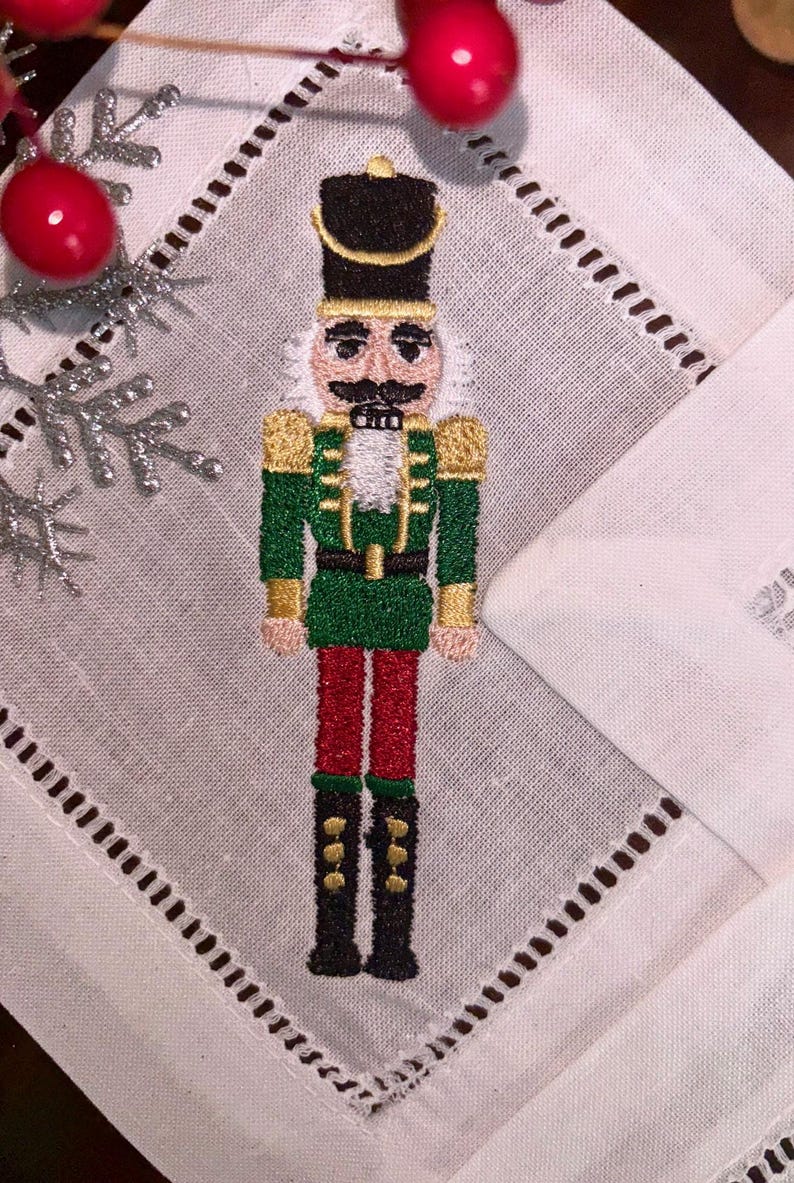 Classic Hem Stitched Nutcracker Embroidered Cocktail Napkins - Thumbnail 5