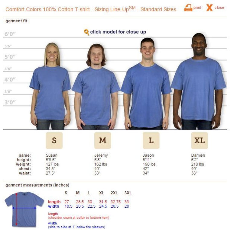 K&ouml;nnte beinhalten: Gr&ouml;&szlig;entabelle f&uuml;r ein 100%iges Baumwoll-T-Shirt in den Gr&ouml;&szlig;en S, M, L und XL. Die Tabelle zeigt die Ma&szlig;e f&uuml;r L&auml;nge, Breite und Brustumfang in Zoll. Die Tabelle zeigt auch die K&ouml;rpergr&ouml;&szlig;e, das Gewicht, den Brustumfang und die Taillenumfang f&uuml;r jede Gr&ouml;&szlig;e.