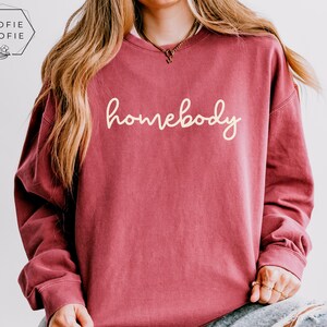 Homebody Sweatshirt, Introvert Crewneck, Comfort Colors Sweatshirt immagine 8