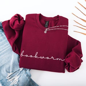 Bookworm Sweatshirt, Minimalist Reading Lover Gift, Book Lover Crewneck, Bookish Sweatshirt, Bookworm Sweater, Book Club Gift, Book Lover