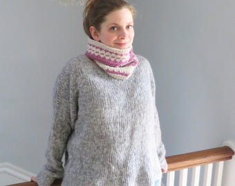 Toasty Triangles Cowl Pattern PDF - Easy Striped Knit Design with stranded colorwork and worsted weight yarn