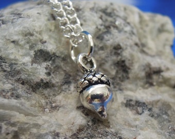 Acorn Necklace - Acorn Pendant - Acorn Jewellery - Silver Acorn