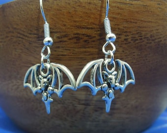 Bat Earrings - Halloween Earrings - Samhain - Witch Earrings