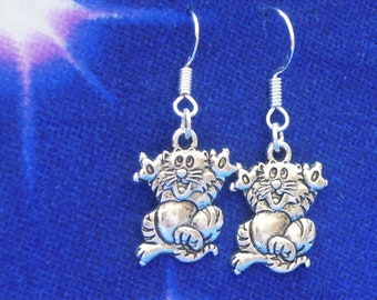 Cat Earrings - Kitty Earrings - Cat Lovers Jewellery - Silver Cat Earrings