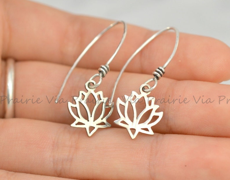 Lotus flower Dangles Mom gift Lotus flower earrings Yoga earrings Wire earrings Wire dangles Lotus flower jewelry Zen gift for her