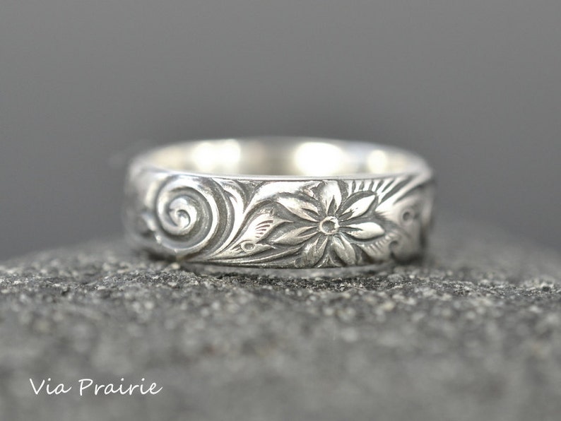 Hawaiian ring, Hawaiian jewelry, Wedding band, Hawaiian flower ring , Wide silver band, Hawaiian pair ring, 925 handmade ring, Solid silver 画像 2