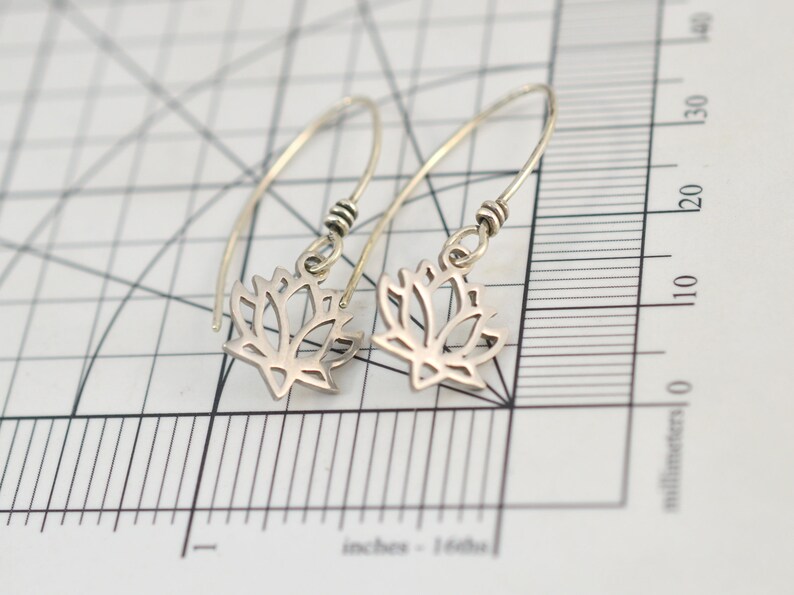Lotus flower Dangles Mom gift Lotus flower earrings Yoga earrings Wire earrings Wire dangles Lotus flower jewelry Zen gift for her