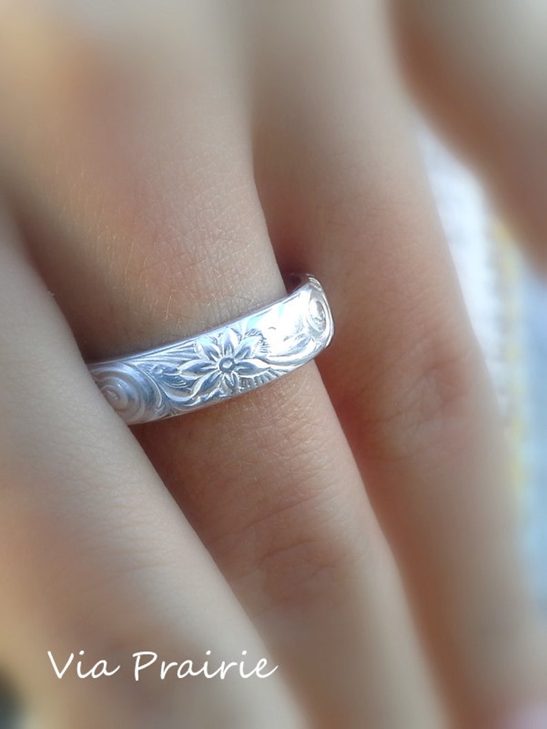 Hawaiian ring, Hawaiian jewelry, Wedding band, Hawaiian flower ring , Wide silver band, Hawaiian pair ring, 925 handmade ring, Solid silver 画像 1