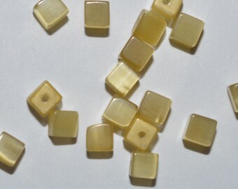 Yellow Cat's Eye, Fiber Optic Glass Cube beads - 4x4mm  (2043169) C5-3-02