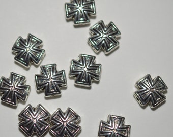10 Tibetan Style Silver, 12mm Maltese Cross beads  (3026080) F402