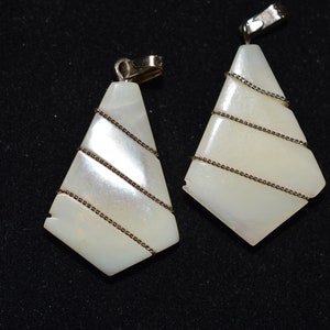 Vintage Mother of Pearl Diamond with Twisted Gold/Silver Wire wrapping. (1060018 - MOP1-5-02)