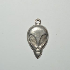 Vintage Silver Alloy Alien Head Charm, Pendants  (1060581 - MP5-4-07)
