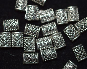 20 perles à motifs rectangulaires argentés de style tibétain (3026071) F302