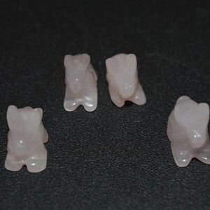 Vintage Hand gesneden Rose Quartz Konijnen Fetish Kralen. Lot of 5 (2040151A) A9-3-01