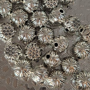 10 Tibetan Style Silver, 8mm Lotus Pod beads  (3026516) F8-3-01