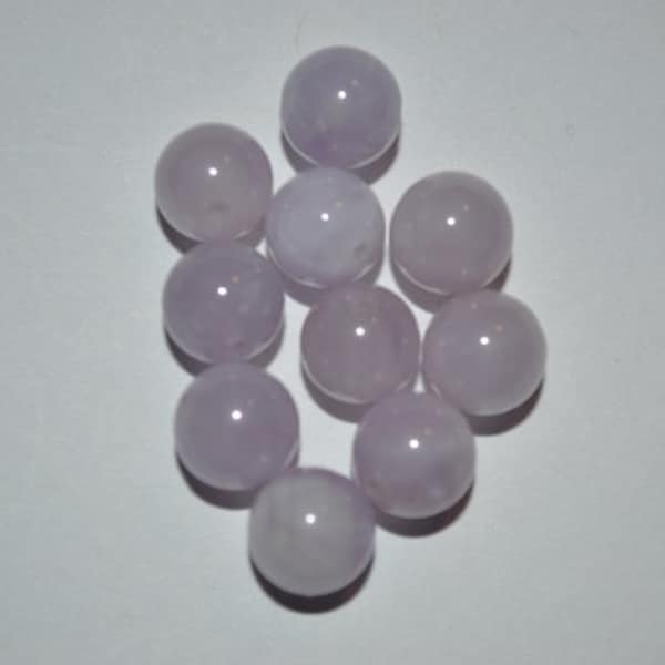 Vintage - Beautiful Lilac Purple Natural Cape Amethyst - 8 mm Round Beads (2040051)