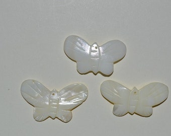 Vintage Mother of Pearls Butterfly Charm set - Lot of 3 (1060120 - MOP6-6-02)