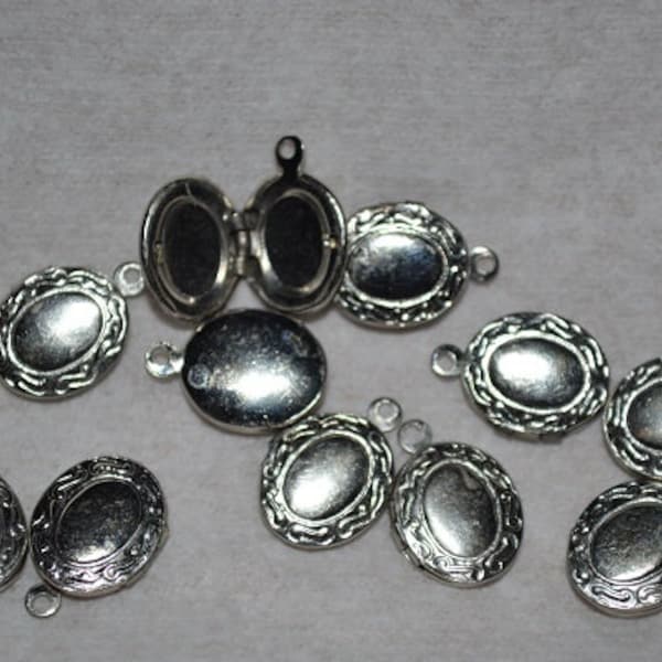 12 - Vintage Silver Plated Oval Lockets (3024505)