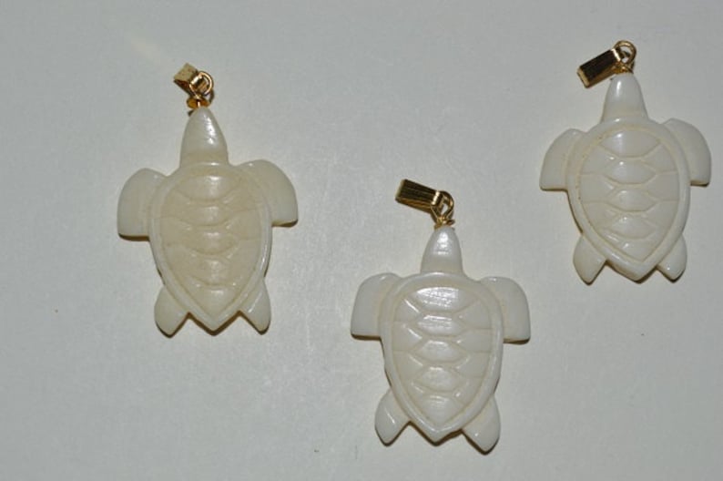 Vintage Charming Camel Bone Turtle pendants 1060115 BN2-1 image 1