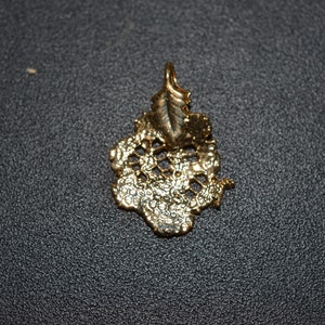 Vintage 24K Gold Dipped Real Lace Pendants. Gold Edged Pendants (1060599 - SP3-1-01)