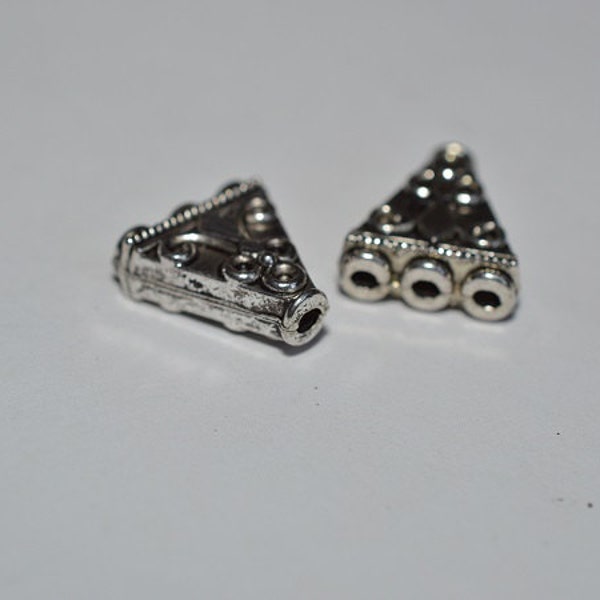 15 x 13 mm Tibetan Style Antique Silver Flat Triangle cone,  3 to 1 ends,  Multi-strand Connector Beads (3026057-2) F105