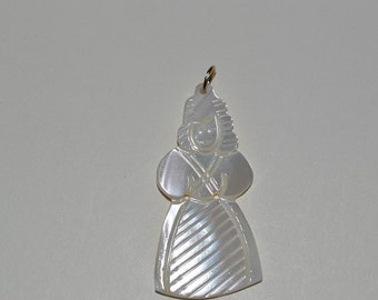 1970er Vintage Original Geschnitzter Perlmutt Lady Charm/Anhänger - 1 Stück (1060092 - MOP5-3-03)