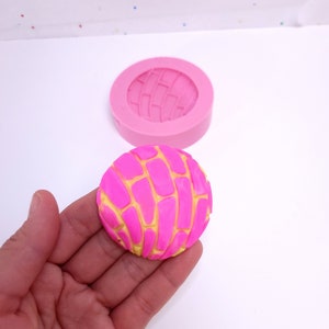 Concha bread 2 inch diameter silicone mold candle embeds mold wax melts mold soap embeds mold NC042B