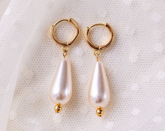 Pearl Teardrop Hoop Earrings. Gold, Cream, Ivory. Regency, 17th, 18th, 19th Century, Georgian, Baroque, Victorian, Historical Reproduction.