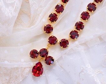 Red Collet Necklace with Four Stone Drop Pendant. Ruby Rhinestones, Gold. 18th Century, Regency, Victorian, Historical Reproduction.