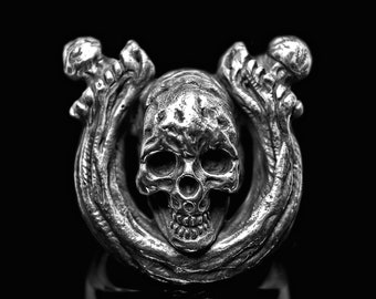925 Sterling Silver Femur Horseshoe With Horn Skull Ring / human bone skull / gothic ring / goth ring / biker ring / anatomical jewelry