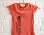 T-shirt for Girls with Animal / Weasel print - Soft pastel red Organic Cotton T-shirt by ArtEffectPrints