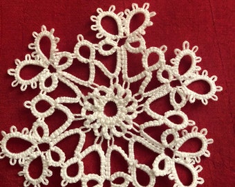 Tatted Lace Snowflake #25, Christmas Tree Decoration, Lace Ornament, White Lace Decoration, Thirteenth Anniversary Gift