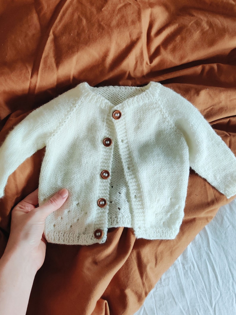 Baby Cardigan Knitting Pattern, Newborn cardigan knitting pattern, DK baby cardigan knitting pattern, Easy baby knitting patterns image 4