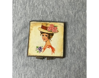 Specchietto compatto vintage per trucco da donna, colore oro chiaro, rosa, ritratto, raggio di sole