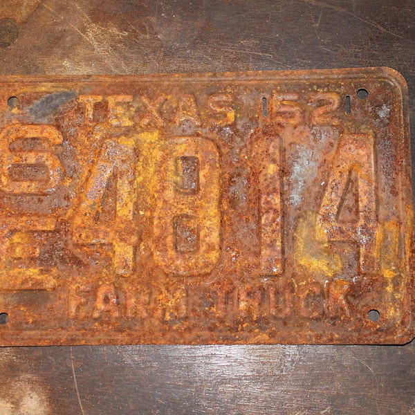 1930 Old Rusty Metal License Plate Texas